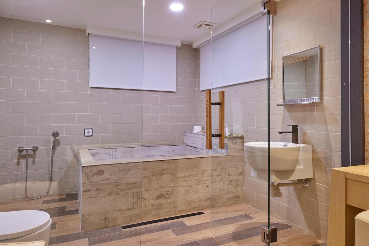 Kyokusui Hotspring Hotel Taipei Bagian luar foto